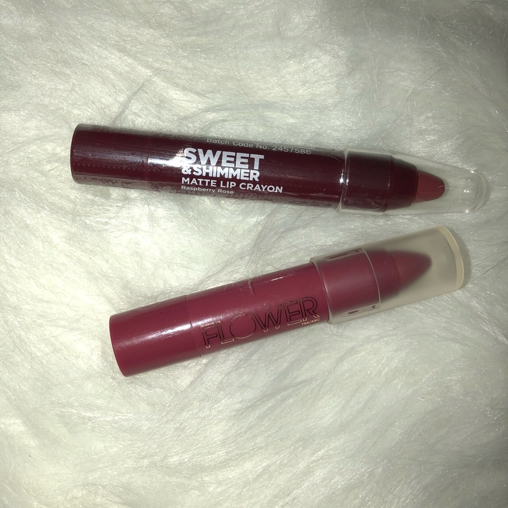 🍎 5 for $20 bundle item ULTA  lip crayon duo!